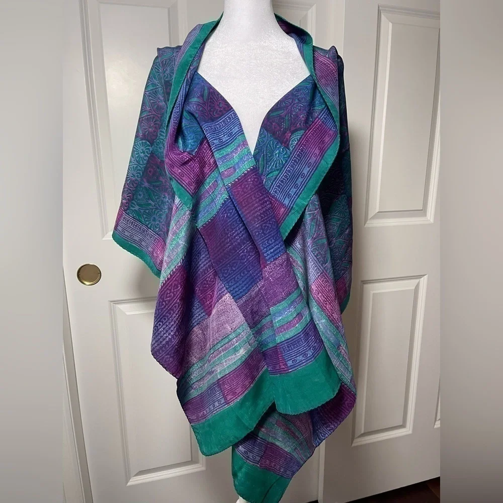 NWOT Silk Oversized Scarf Wrap Shawl Shrug Cape Poncho Batik India